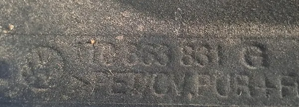 VW Touran Caddy 2K 1T 10-15R Motorhaubenisolierung 1T0863831G image 2