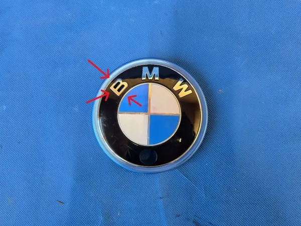 Emblème de coffre BMW OEM QUA11660 - Occasion image 2