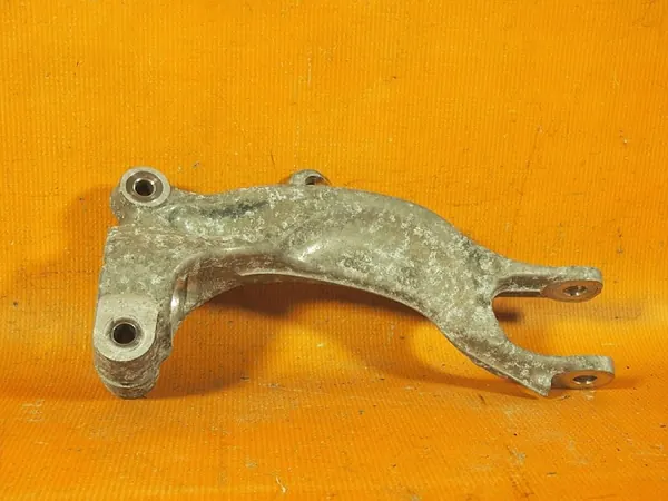 Suporte Amortecedor Direito Audi A4 B9 OEM 8w0413038 image 3