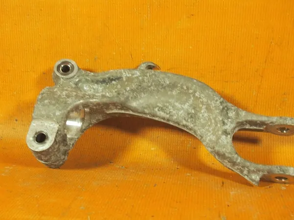 Suporte Amortecedor Direito Audi A4 B9 OEM 8w0413038 image 4