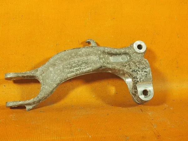 Suporte Amortecedor Direito Audi A4 B9 OEM 8w0413038 image 5