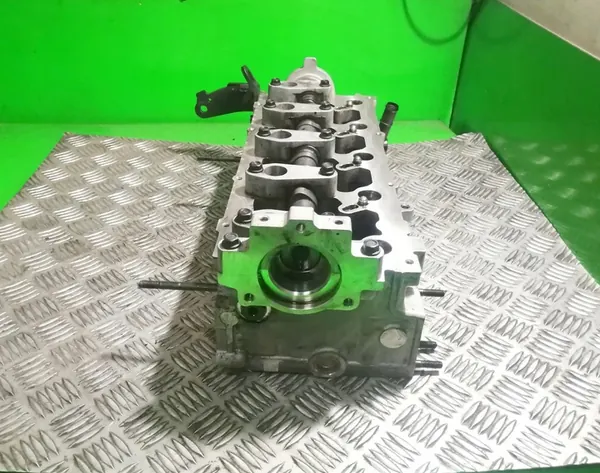 KIA Sportage 2008 Engine Head image 3