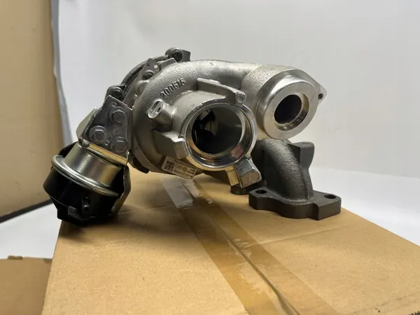 Audi A3 Q2 2.0TDI CRV Turbo OEM 04L253010K image 5
