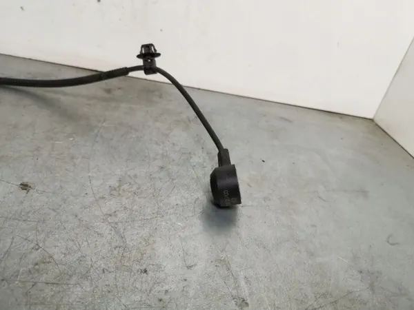 Sensor de batida Hyundai OEM FBZ11234 - Usado image 3