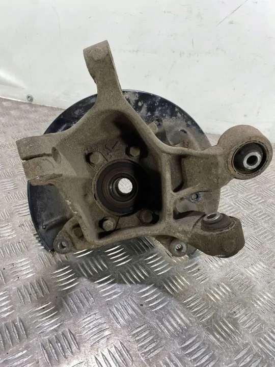 Moyeu roue arrière Subaru OE FBZ21600 - Occasion image 3