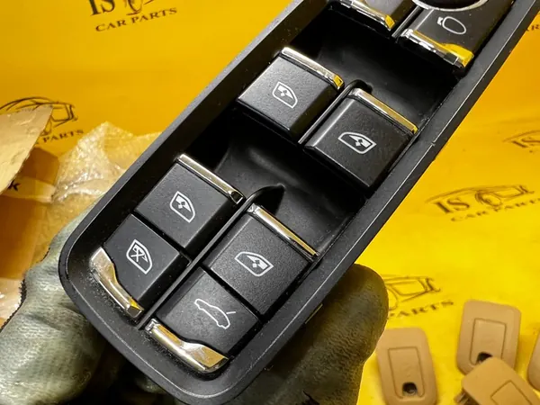 Raam schakelpaneel vooraan links Porsche Macan 95B OEM image 4