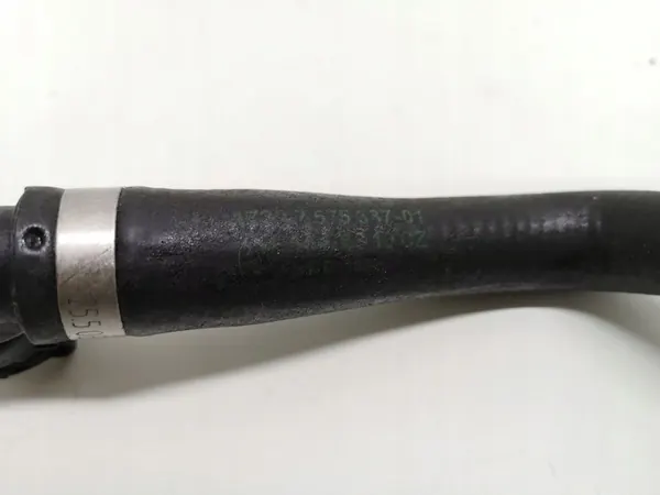 BMW 7 F01 F02 F03 F04 Jäähdytyslinja 17227575387 image 3