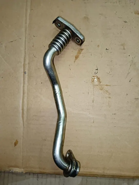 Manguera de tubería de aceite OEM 05L145736A VW Audi image 2