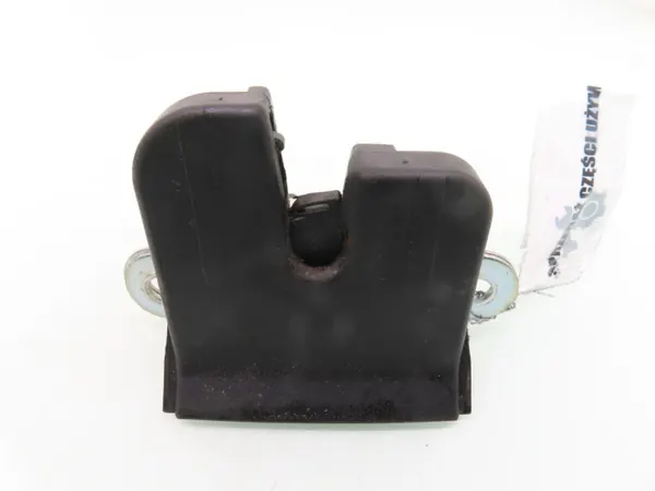 SEAT Leon III bakluckelås OEM 5F4827505C - Begagnad image 5