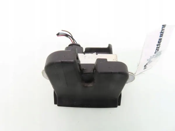 SEAT Leon III bakluckelås OEM 5F4827505C - Begagnad image 6