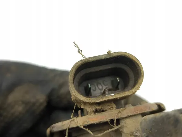 Toyota Corolla Verso AR10 2007 Farol de nevoeiro esquerdo image 3