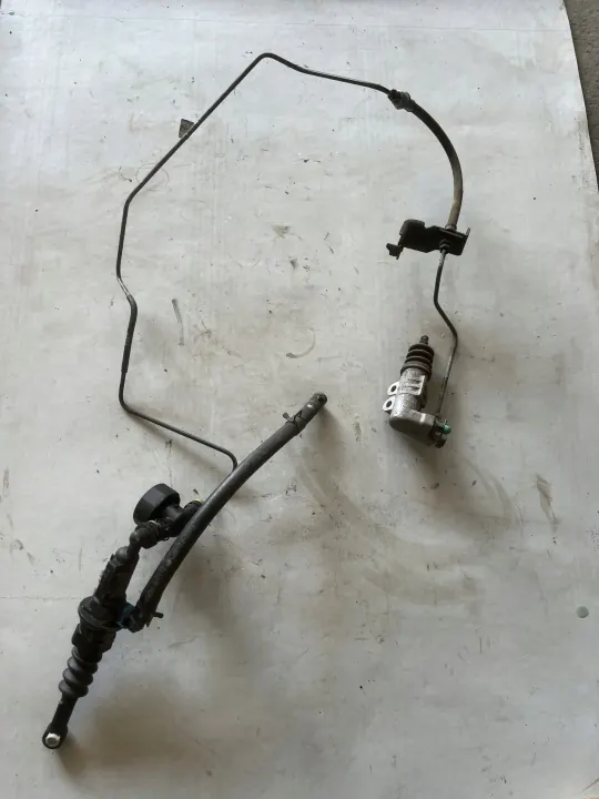 Hyundai i30 III kopplingspump OEM - Begagnad del image 2