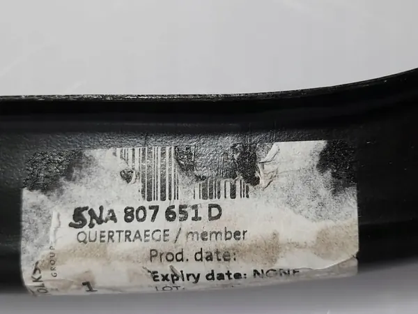 OEM 5NA807651D Voorbumperversterking Gebruikt image 10