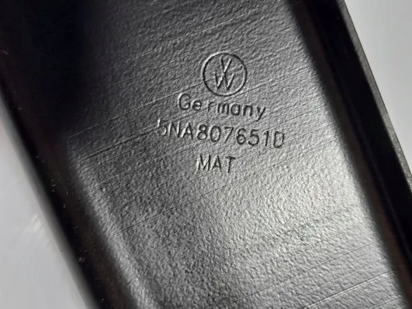 OEM 5NA807651D Voorbumperversterking Gebruikt image 4