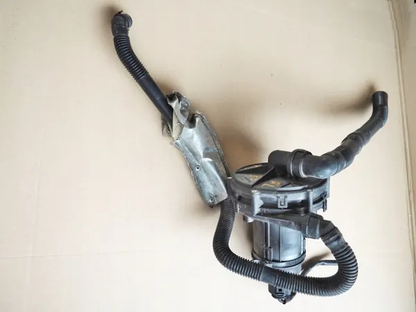 Pompe à air secondaire OEM 078906601D pour VW Passat B5 image 5