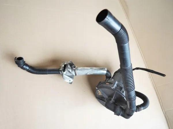 Pompe à air secondaire OEM 078906601D pour VW Passat B5 image 7