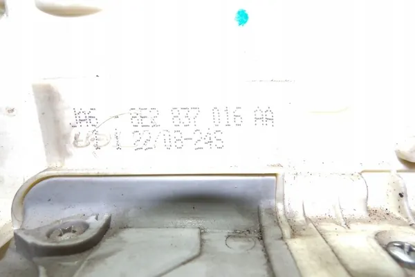 Höger framdörrslås AUDI A4 CABRIO 8E2837016AA image 2