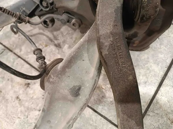 Fram vänster styrknut Mercedes-Benz S Coupe A2203300725 image 5