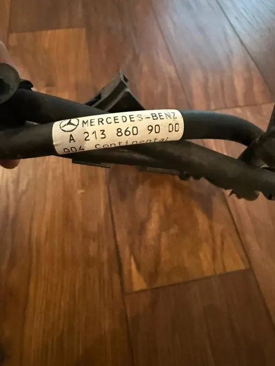 Mercedes W213 pesunokkan letku OEM A2138609000 image 3