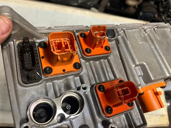 Cargador Voltaje EV Porsche Taycan OEM 261074 image 10