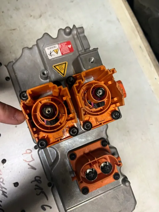Cargador Voltaje EV Porsche Taycan OEM 261074 image 8