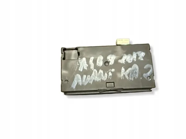 USB-Steckdose Mitte OEM 8W0035724 für Audi A4 S4 B9 image 3