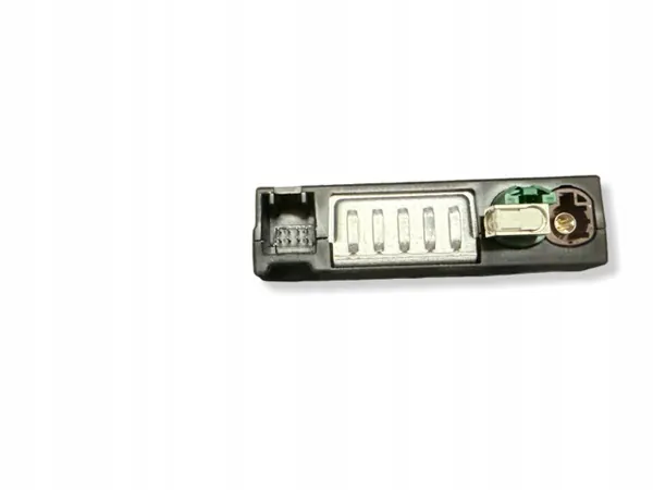 USB-Steckdose Mitte OEM 8W0035724 für Audi A4 S4 B9 image 4