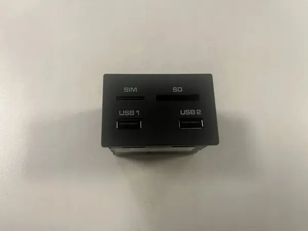 USB-aansluiting OEM 95B035736 voor Porsche Macan (95B) image 2
