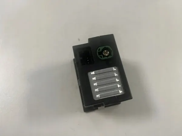USB-aansluiting OEM 95B035736 voor Porsche Macan (95B) image 4