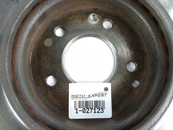 Mercedes E W210 Voorste Remschijf Links Rechts image 4