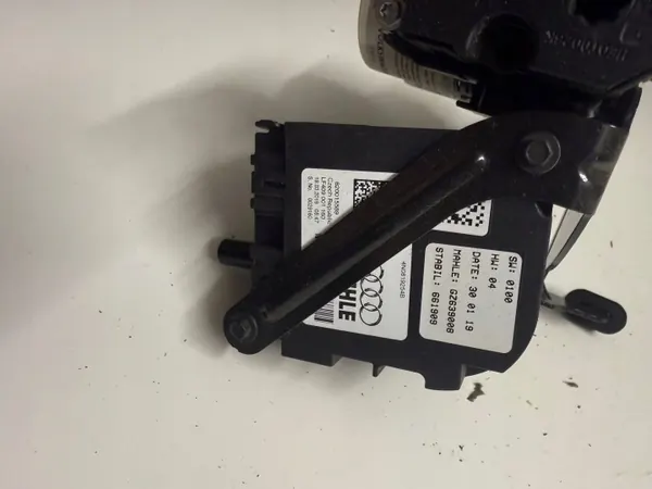 A/C-koelmiddel OEM 4N0819556 voor Audi A8 S8 D5 image 3