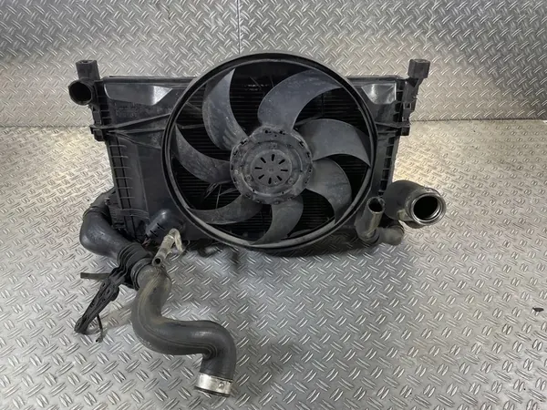 Compleet voorradiateur C Klasse W203 03 2.2 A2035000854 image 9