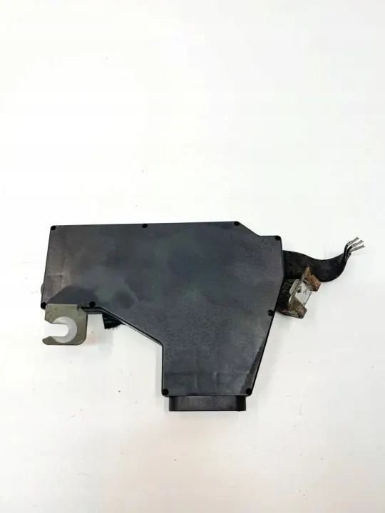Mercedes-Benz antenneversterker OEM 2308201189 image 6