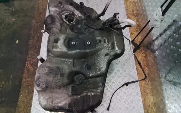 Porsche Panamera 971 Polttoainesäiliö OEM Wrakowisko-6073- image 8