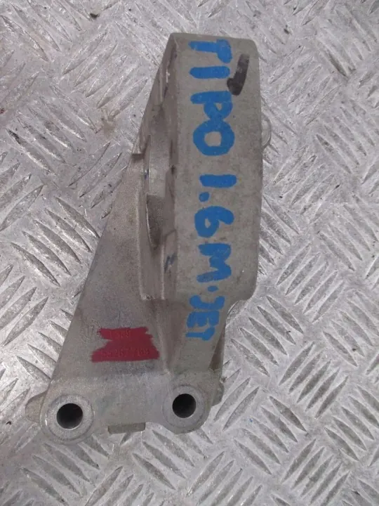 Fiat Tipo vetoakselin tuki OEM 55267769 image 3