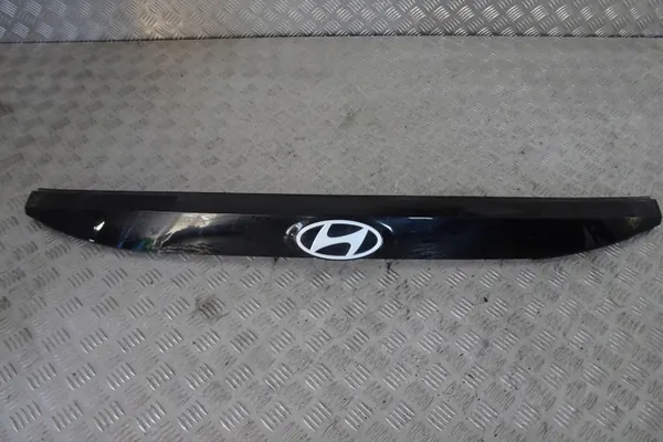 Hyundai I20 III Klepstrip OEM 87310-Q0000 image 2