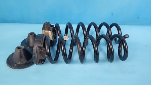 Ressorts suspension Mercedes W206 C220 OEM A2063242600 image 8