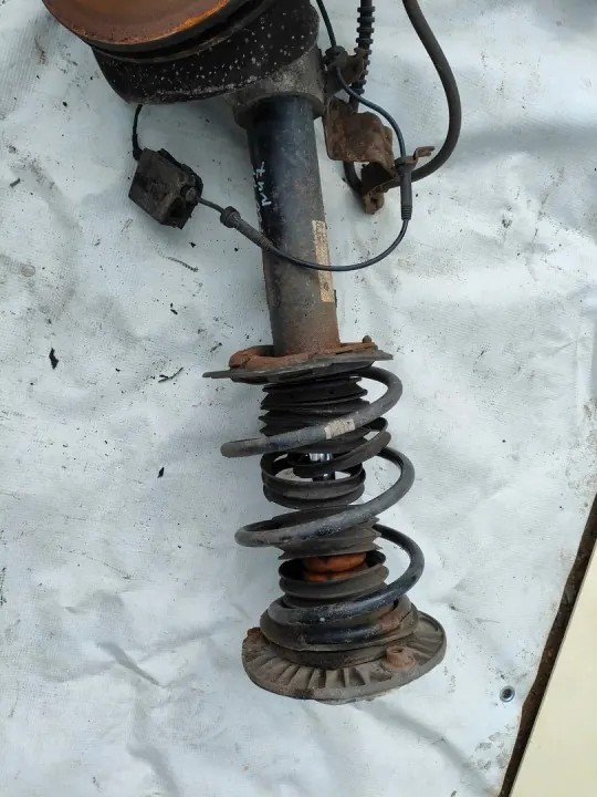 BMW F20 N47 Voor Rechts Ophangingset image 4