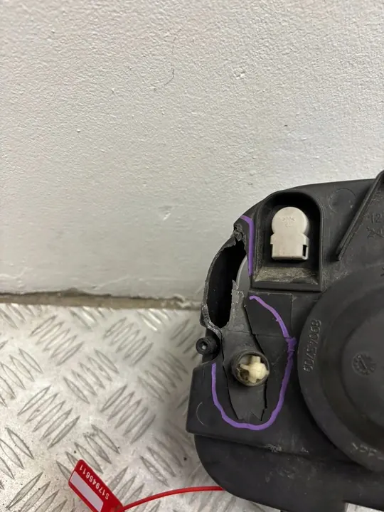 Linker Koplamp Citroen C4 Cactus 9800901380 image 6