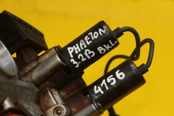 Tensor de corrente distribuição OEM 066109210J Phaeton 3.2 FSI image 10