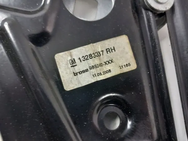 Opel Astra H CC Bakfönsterhiss Höger OEM 13283337 image 10