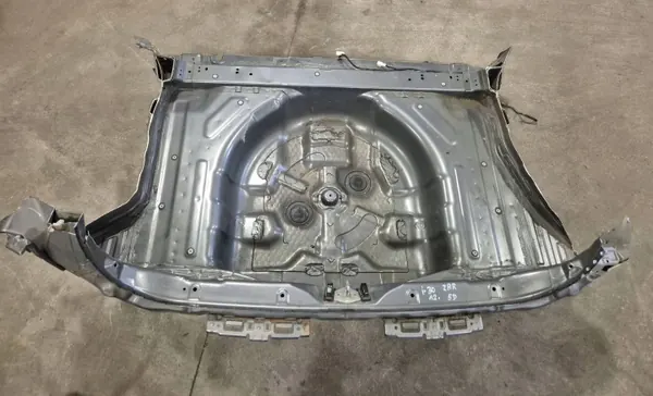 HYUNDAI i30 II 13R Heckviertelbodenblech OEM image 2