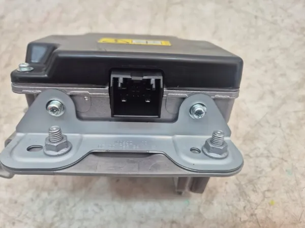 Conversor de tensão Mercedes-Benz OEM A1669820020 image 4