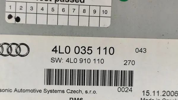 Cambiador CD Audi Q7 4L OEM 4L0035110 - Usado image 4