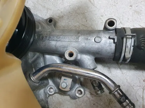 Waterpomp ventilator OEM 68346912AB Dodge RAM 1500 image 3