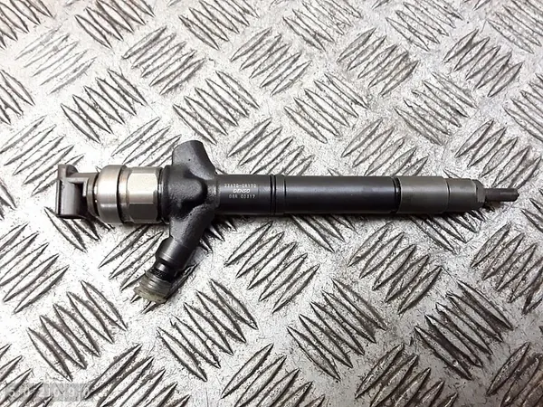 Bränsleinsprutare Toyota RAV4 2.2 D 4WD Diesel 23670-0R170 image 2