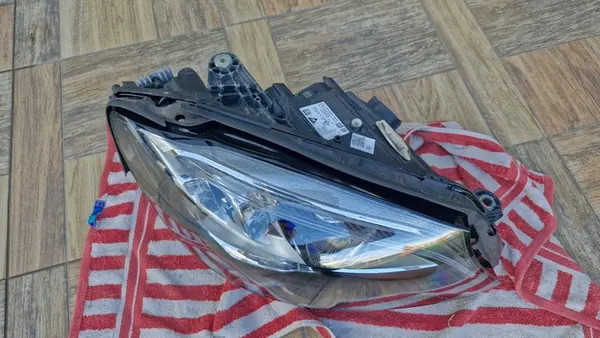 RECHTER MULTIBEAM LAMP MERCEDES C-KLASA W205 LIFT image 3