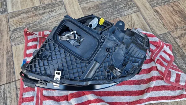 RECHTER MULTIBEAM LAMP MERCEDES C-KLASA W205 LIFT image 6