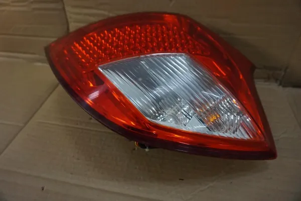 KIA CEED I LIFT Luz Trasera Derecha 2010 OEM 924021H050 image 3