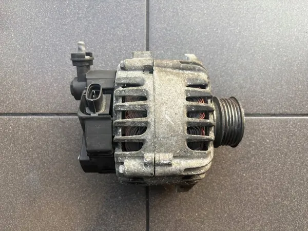 Alternador Kia 1.6 CRDI 37300-2A600 image 2
